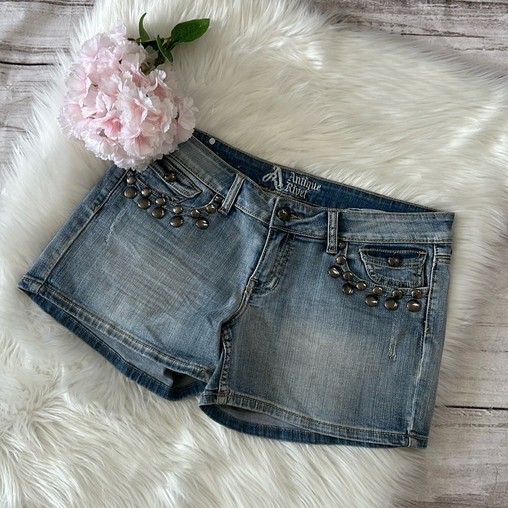 Street Fashion  Gun Metal Studded Blue Denim Shorts